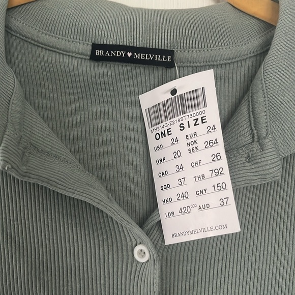 Brandy Melville Top - Picture 2 of 6